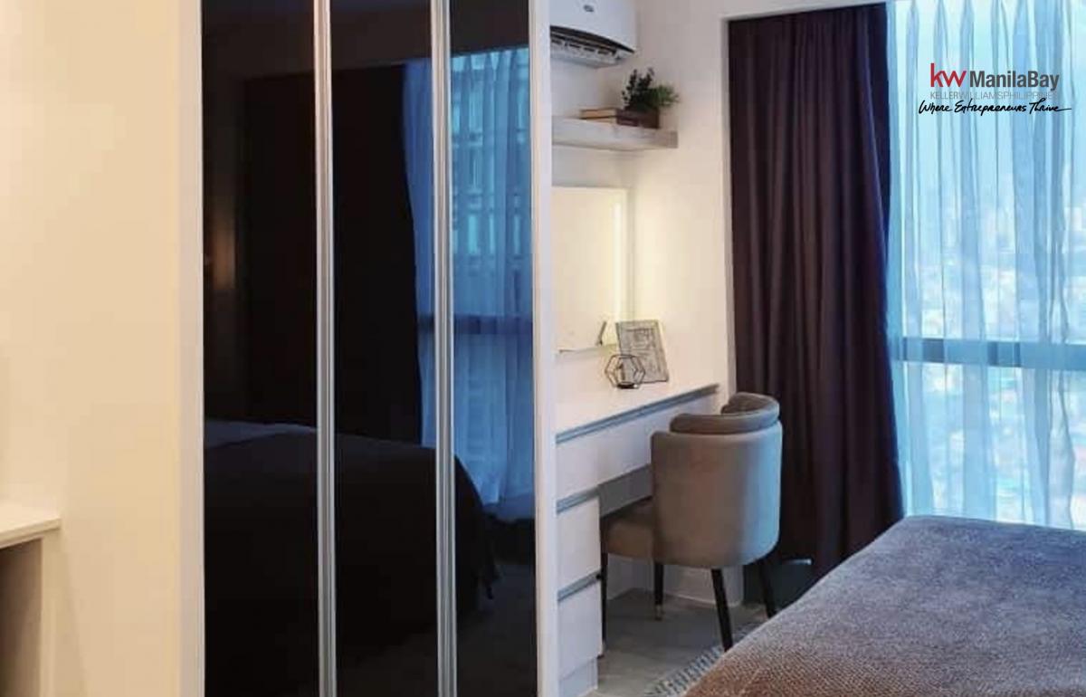1-Bedroom For Sale at One Uptown Residences BGC with Parking